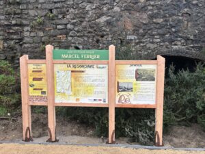 Lire la suite à propos de l’article Halte aux Randonneurs – Square Marcel Ferrier